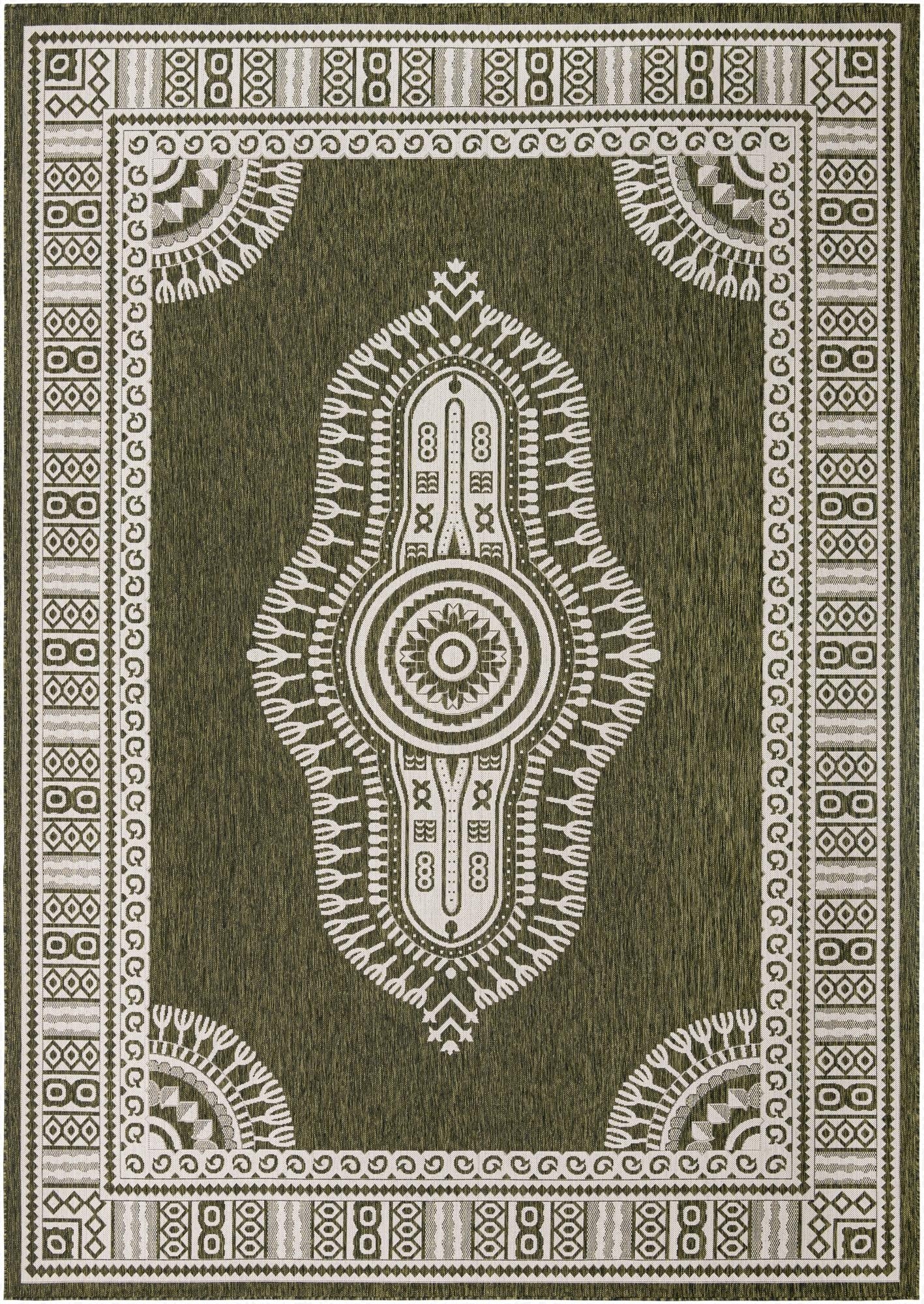  10' x 14'  Washable Traditional Indoor / Outdoor Rug