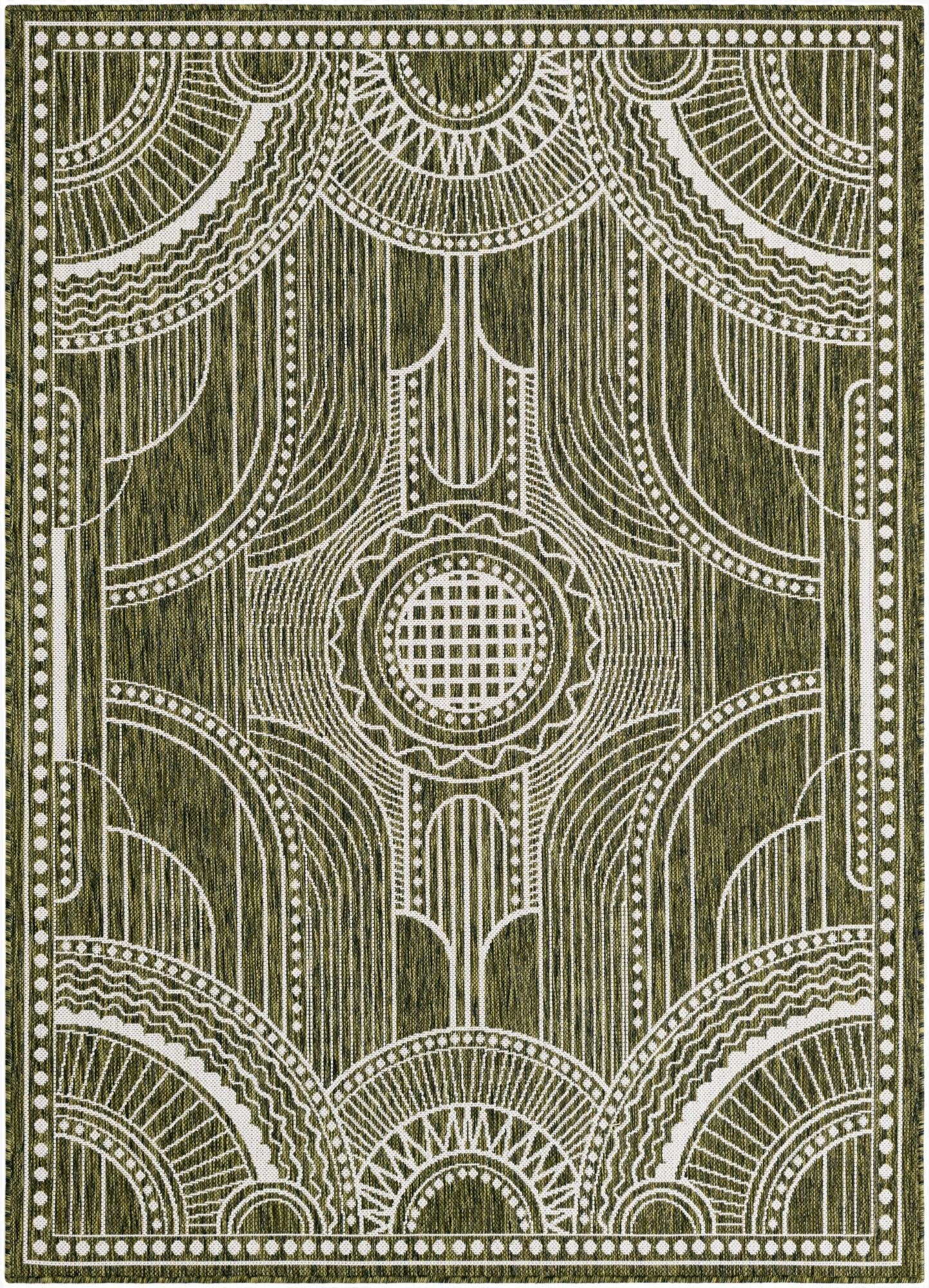  5' 3 x 7'  Washable Traditional Indoor / Outdoor Rug