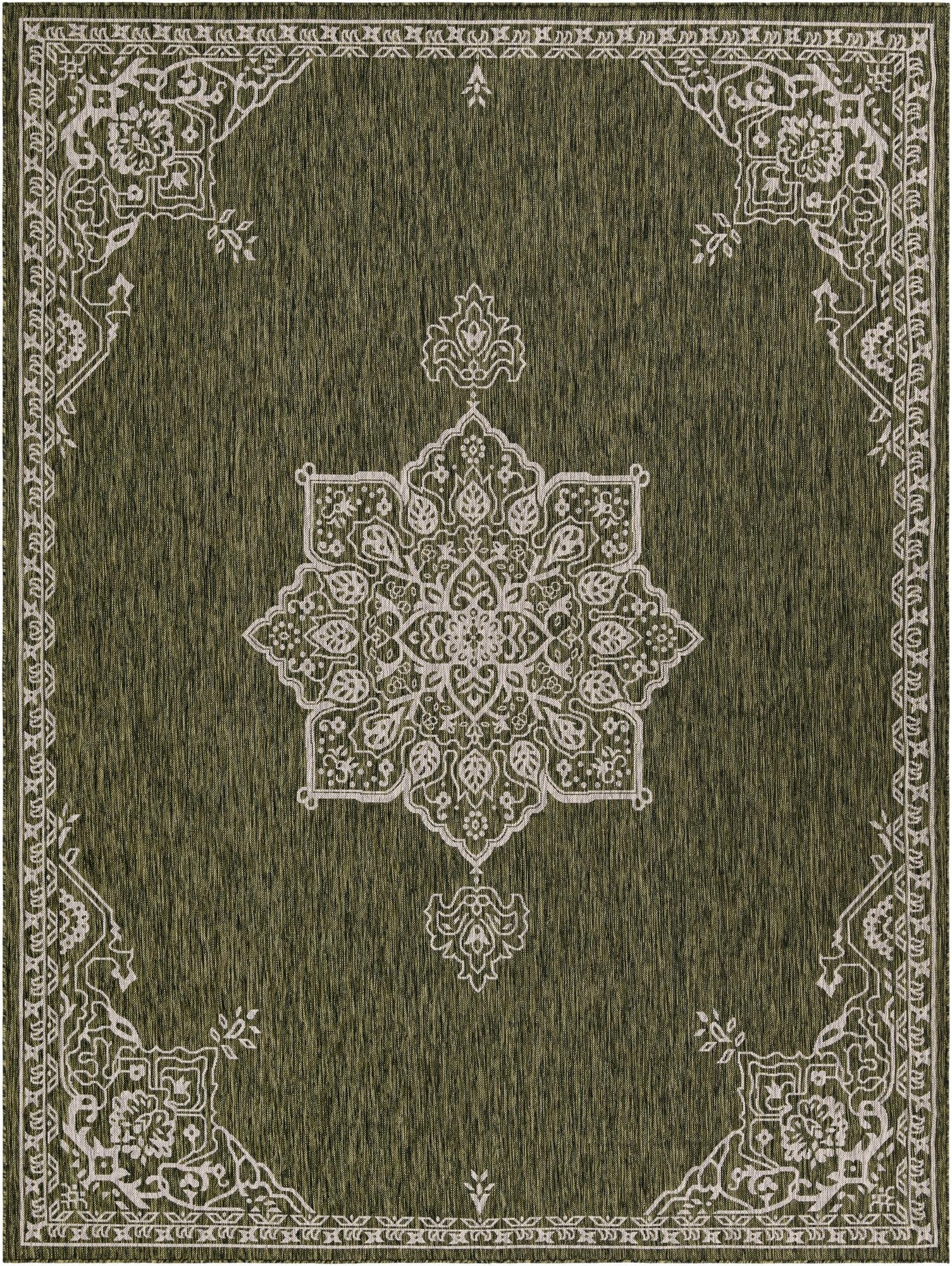  9' x 12'  Washable Traditional Indoor / Outdoor Rug