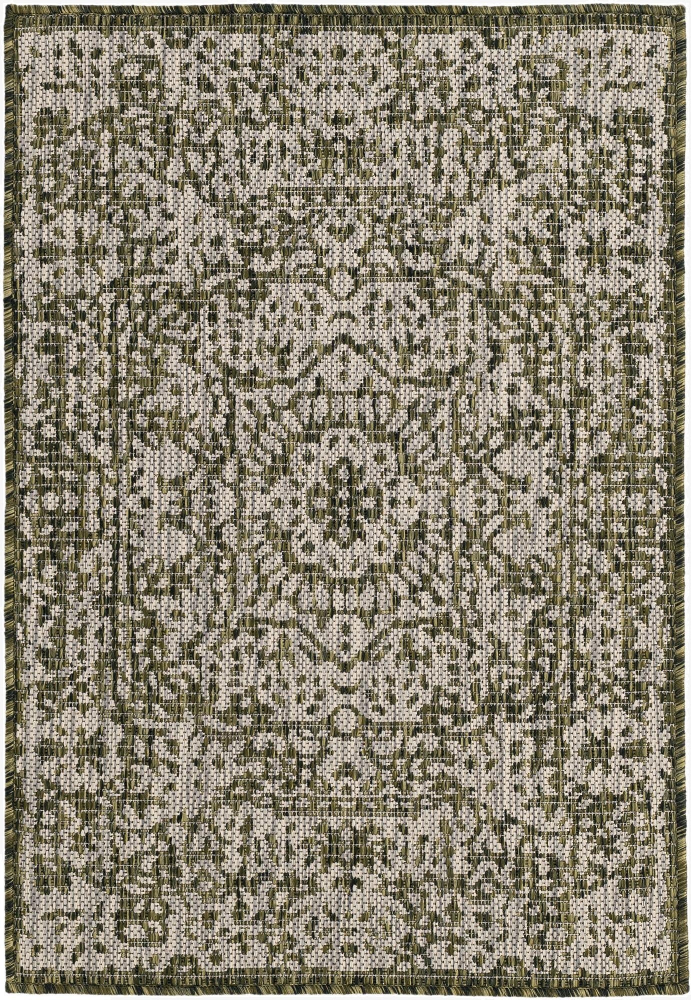  2' x 3'  Washable Traditional Indoor / Outdoor Rug
