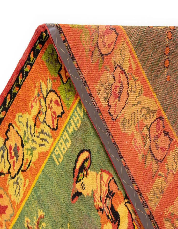 Detail image of  4' 5 x 7' 11  Hand Knotted Russia Wool Rug