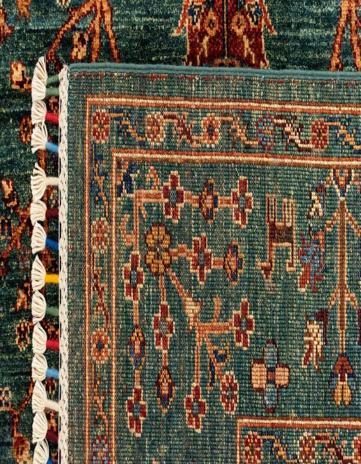 Detail image of 6' 2 x 9' 4 Samarkand Wool Rug