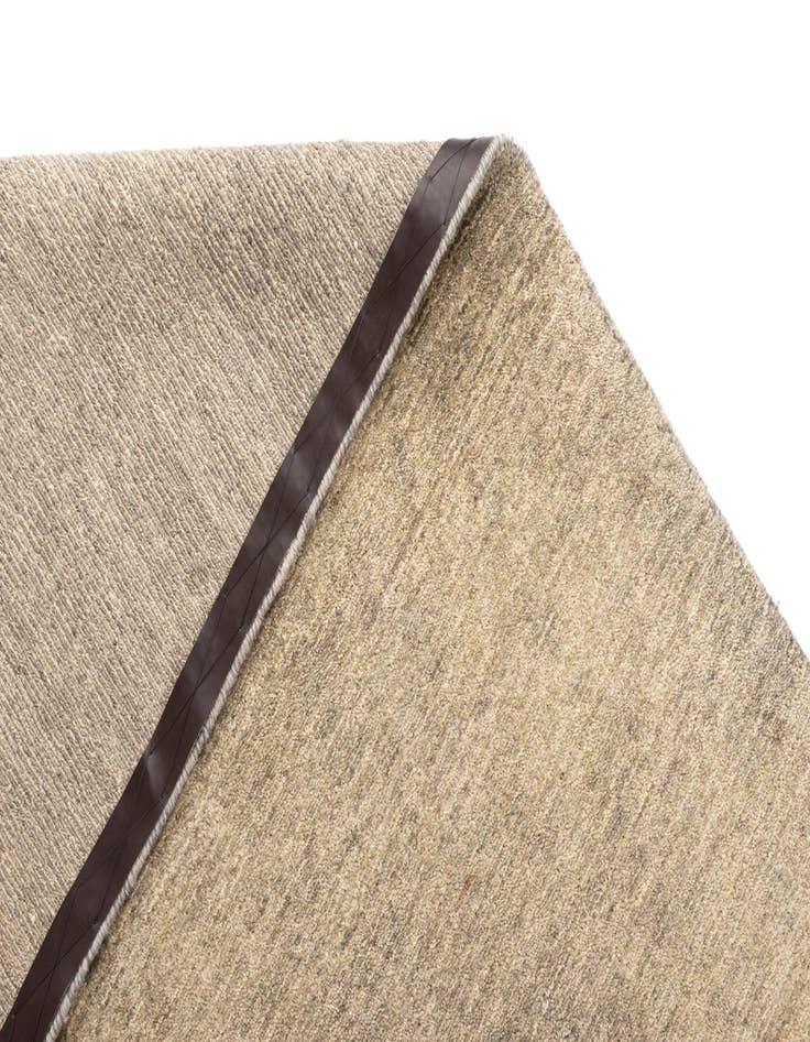 Detail image of  6' 5 x 9' 11 Tabiibaft Wool Rug