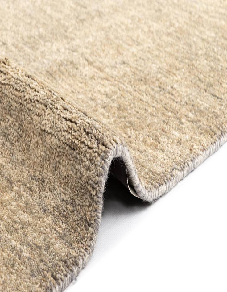 Detail image of  6' 5 x 9' 11 Tabiibaft Wool Rug