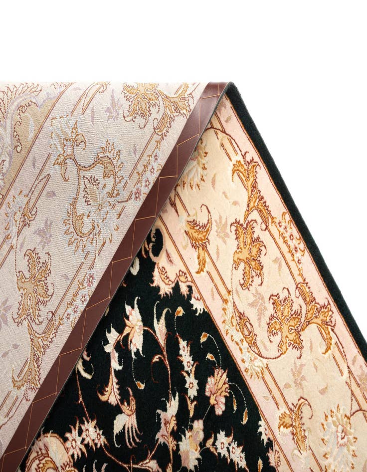 Detail image of  5' 6 x 8' 2 Tabriz Rug