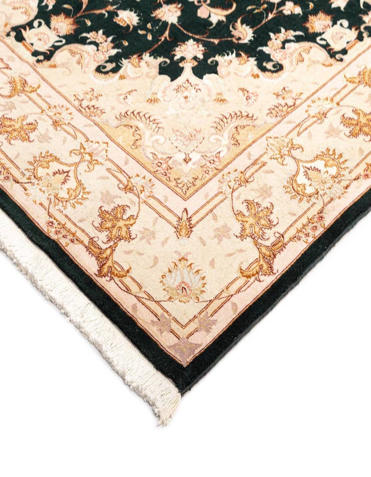 Detail image of  5' 6 x 8' 2 Tabriz Rug