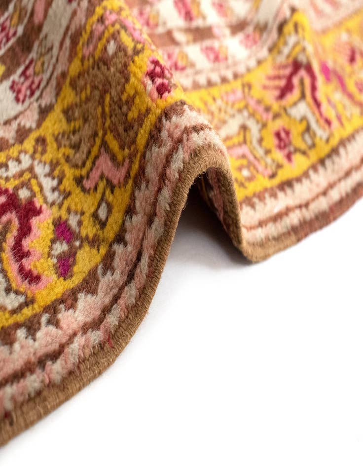 Detail image of  4' 7 x 7' 1  Hand Knotted Taspinar Rug