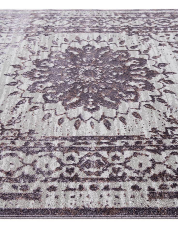 Detail image of  5' 2 x 7' 10 Vince Camuto Rug