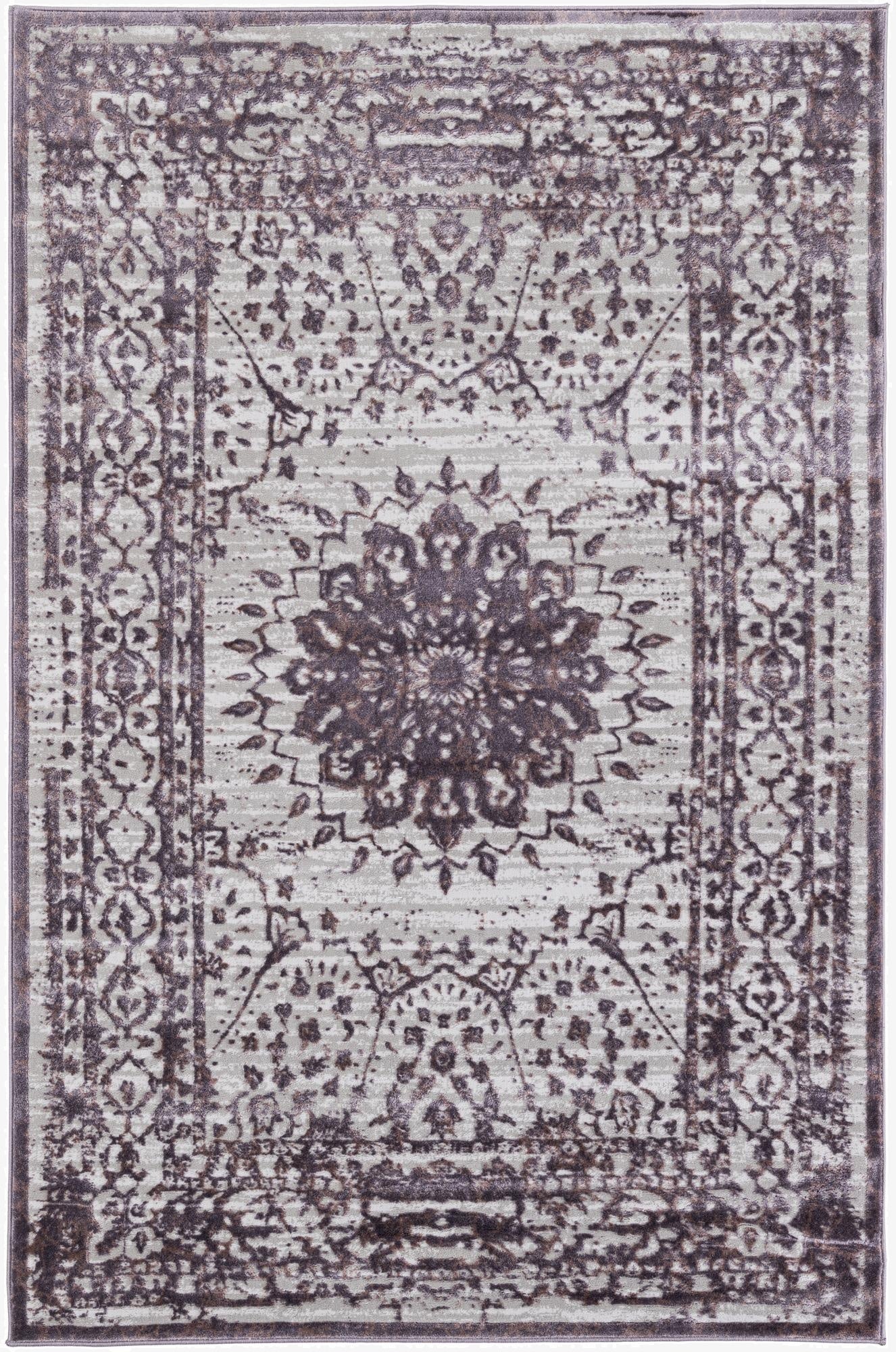  5' 2 x 7' 10 Vince Camuto Rug