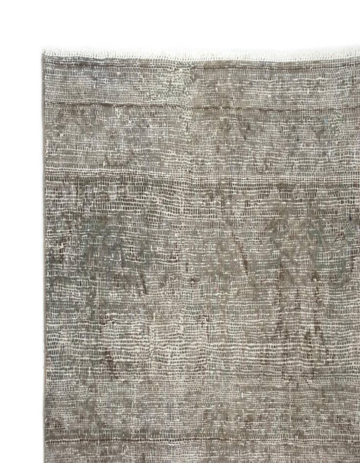 Detail image of  5' 8 x 6' 11 Vintage Royal Wool Rug