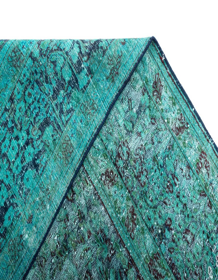 Detail image of  8' x 11' 2 Vintage Royal Wool Rug