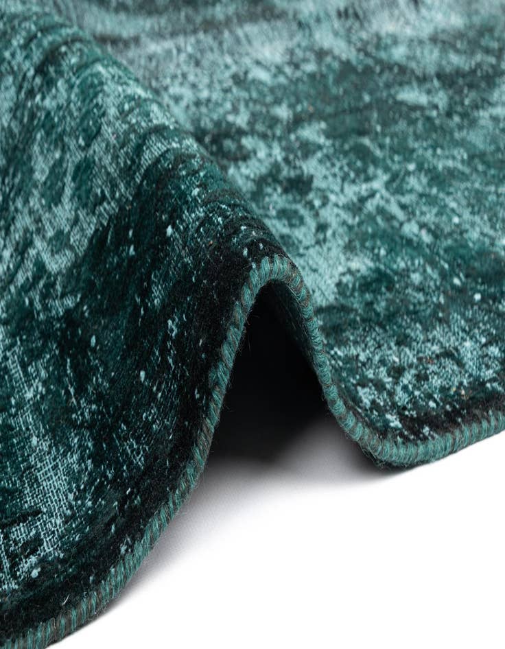 Detail image of  9' 7 x 12' 9 Vintage Royal Wool Rug