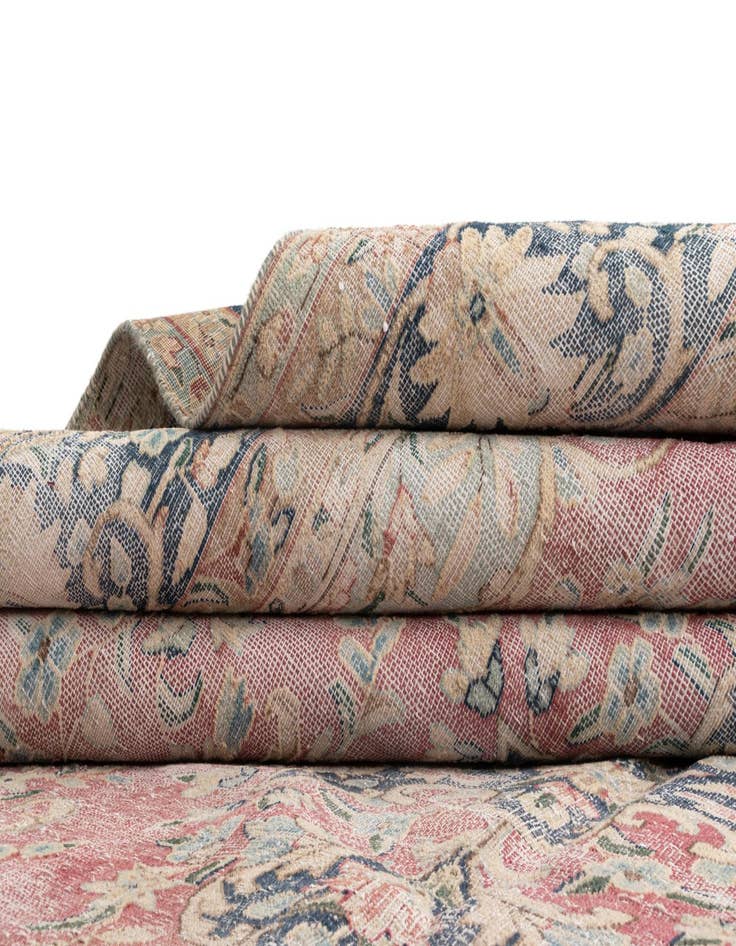 Detail image of  9' 4 x 13' Vintage Royal Wool Rug