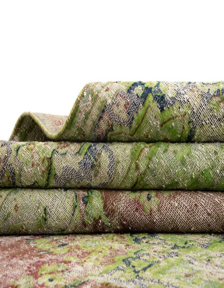 Detail image of  9' 4 x 12' 4 Vintage Royal Wool Rug