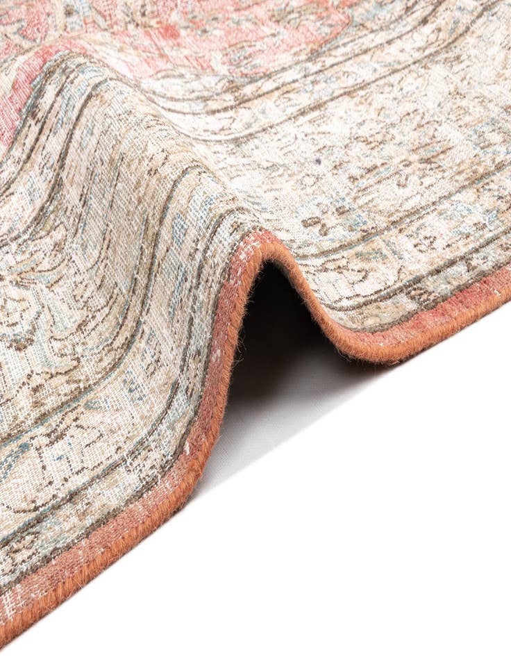 Detail image of  9' 10 x 12' 11 Vintage Royal Wool Rug