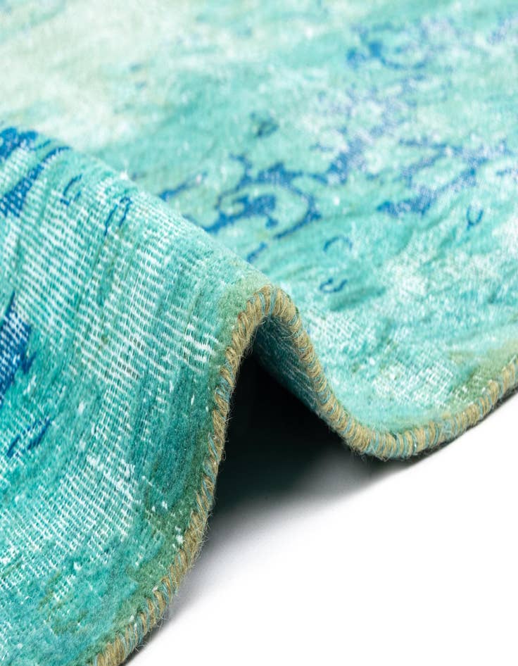 Detail image of  9' 10 x 12' 11 Vintage Royal Wool Rug