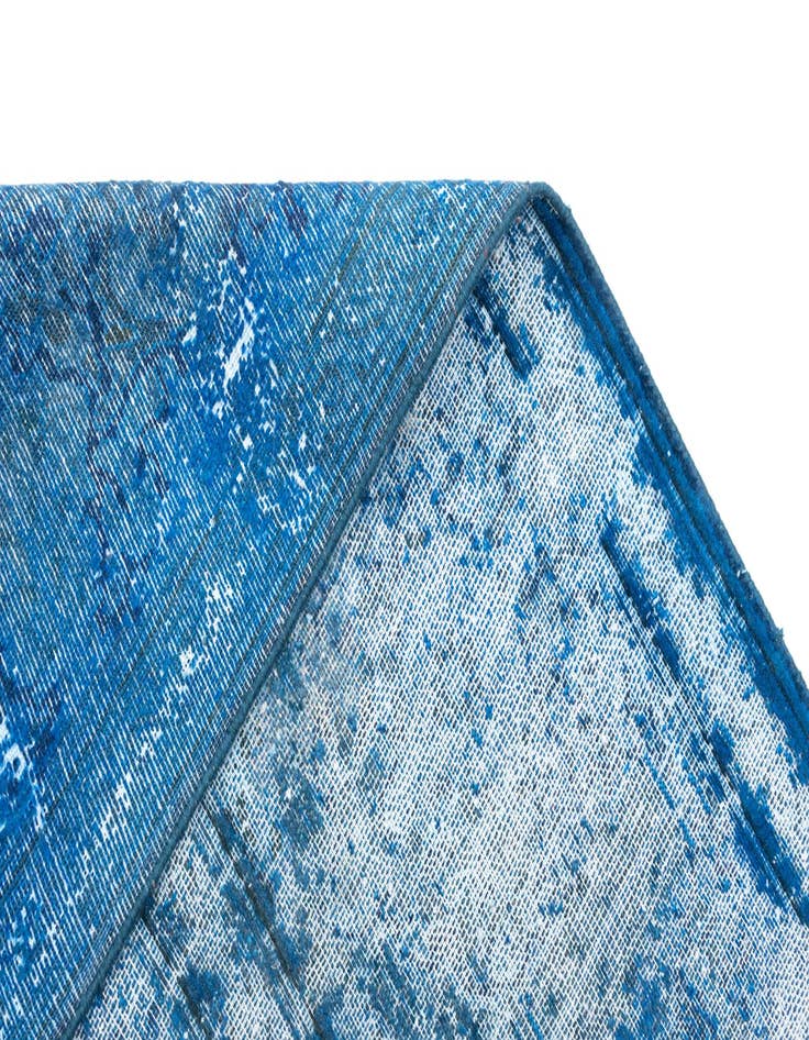 Detail image of  9' 11 x 14' 2 Vintage Royal Wool Rug