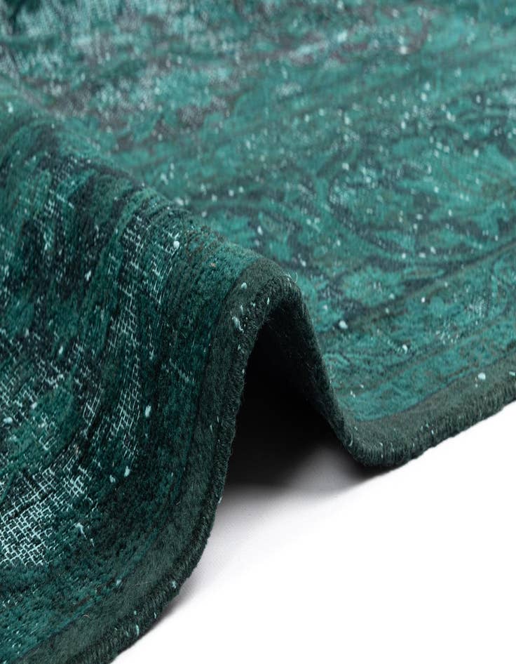 Detail image of  9' 11 x 12' 4 Vintage Royal Wool Rug