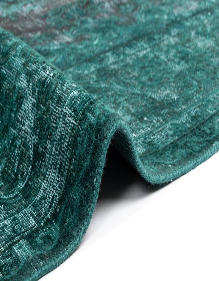 Detail image of  9' 5 x 12' 9 Vintage Royal Wool Rug