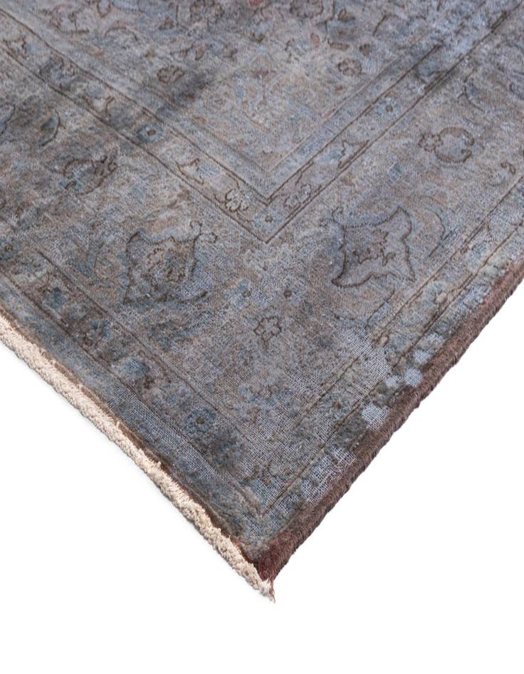 Detail image of  9' 9 x 12' 10 Vintage Royal Wool Rug