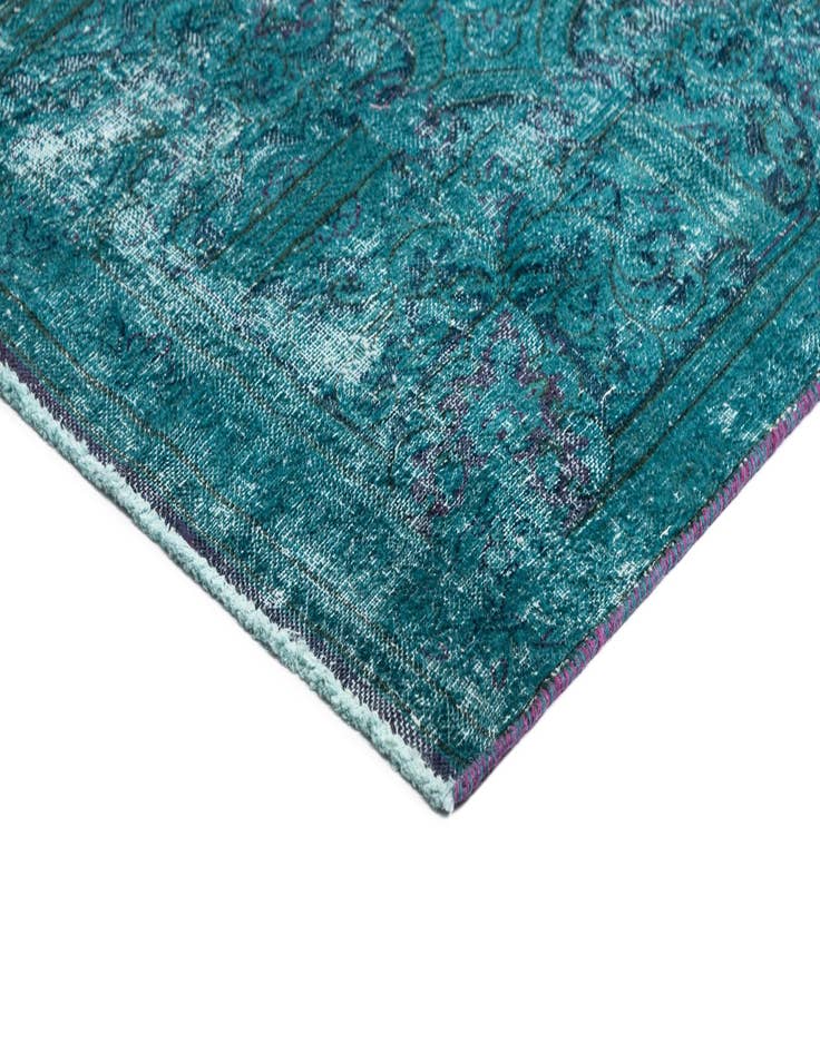 Detail image of  9' 7 x 13' 4 Vintage Royal Wool Rug