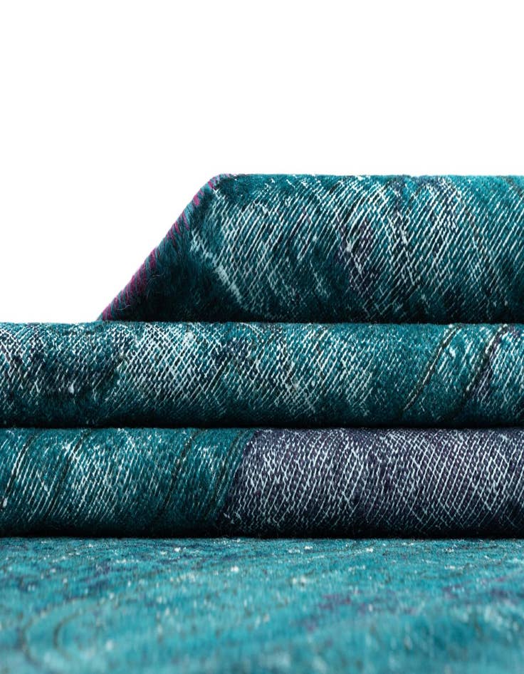 Detail image of  9' 7 x 13' 4 Vintage Royal Wool Rug