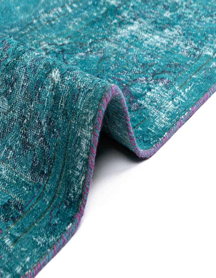 Detail image of  9' 7 x 13' 4 Vintage Royal Wool Rug