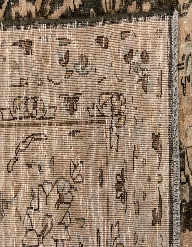 Detail image of  10' x 13' 5 Vintage Royal Wool Rug