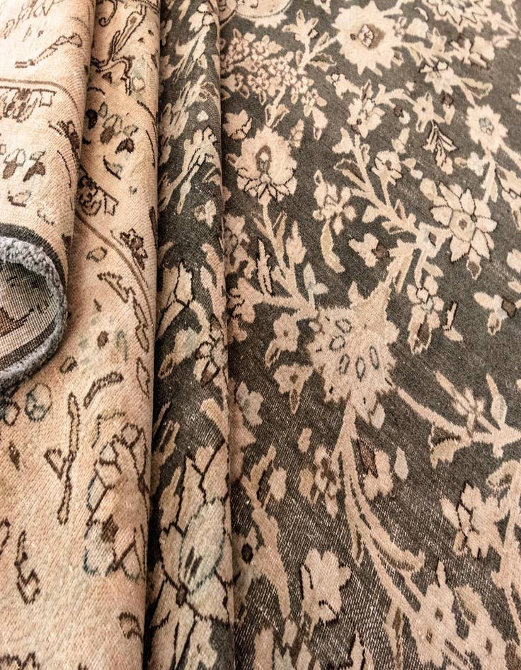 Detail image of  10' x 13' 5 Vintage Royal Wool Rug