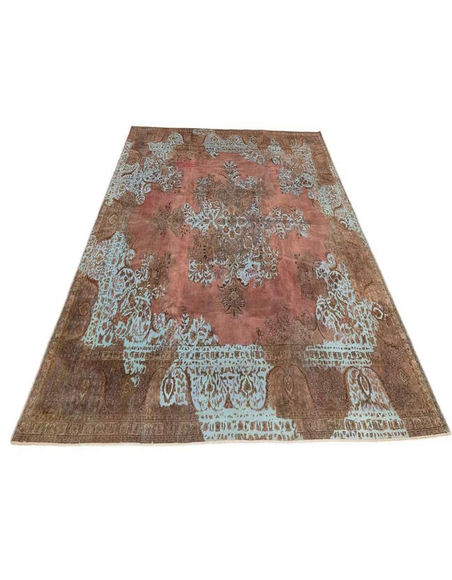 Detail image of  9' 8 x 12' 6 Vintage Royal Wool Rug