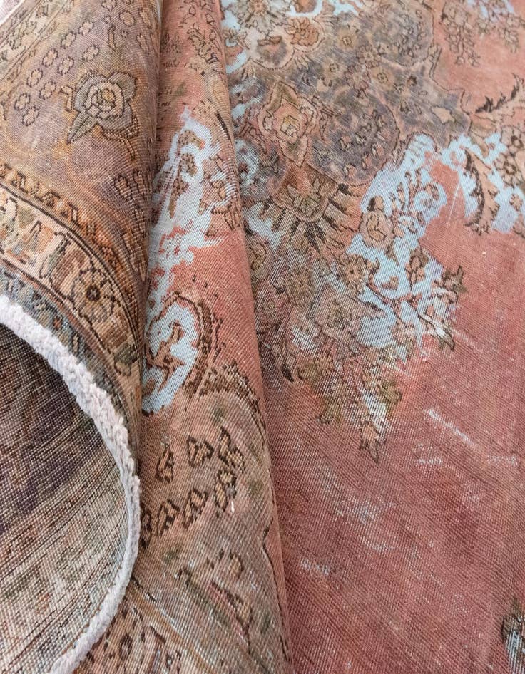 Detail image of  9' 8 x 12' 6 Vintage Royal Wool Rug