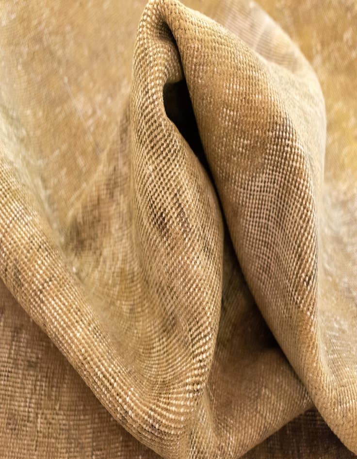 Detail image of  4' 5 x 7' 7 Vintage Royal Wool Rug