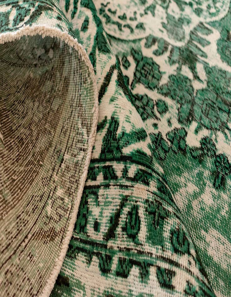 Detail image of  9' 5 x 12' 10 Vintage Royal Wool Rug