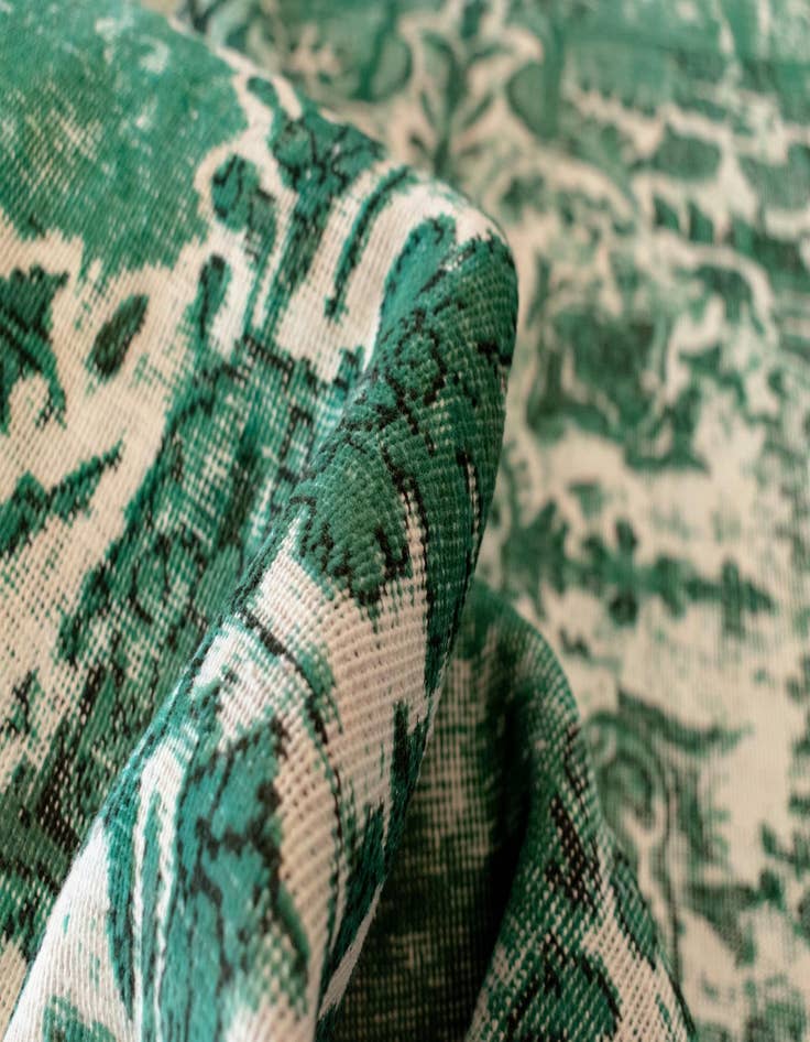 Detail image of  9' 5 x 12' 10 Vintage Royal Wool Rug