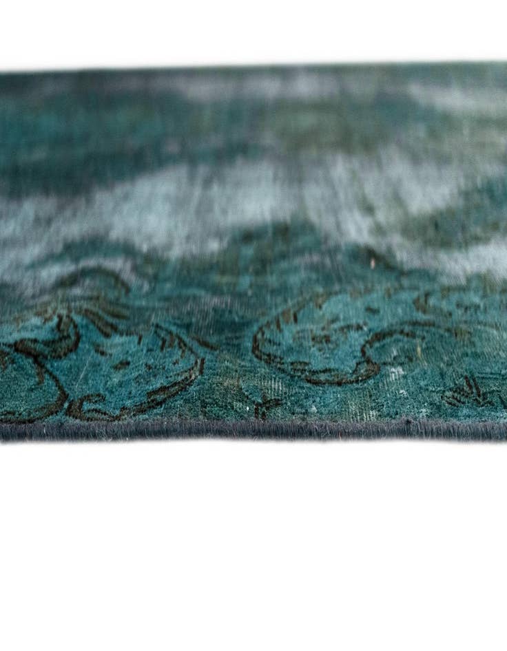 Detail image of  7' 6 x 11' 1 Vintage Royal Wool Rug