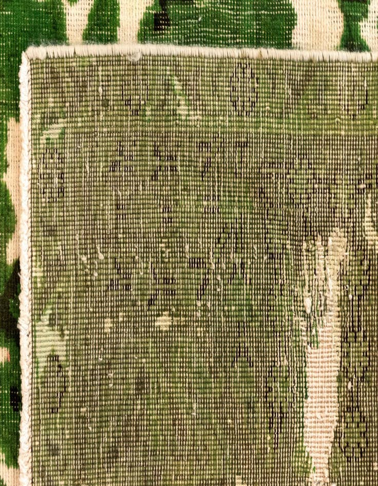 Detail image of  8' x 10' 11 Vintage Royal Wool Rug