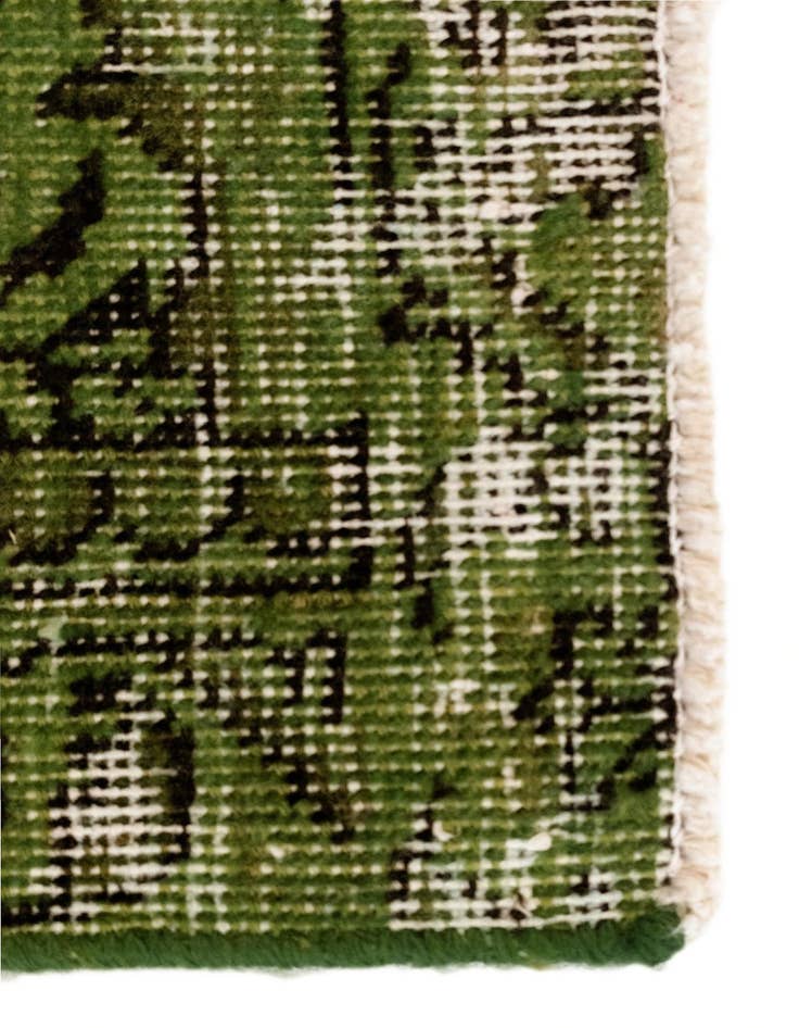 Detail image of  7' 10 x 11' 11 Vintage Royal Wool Rug