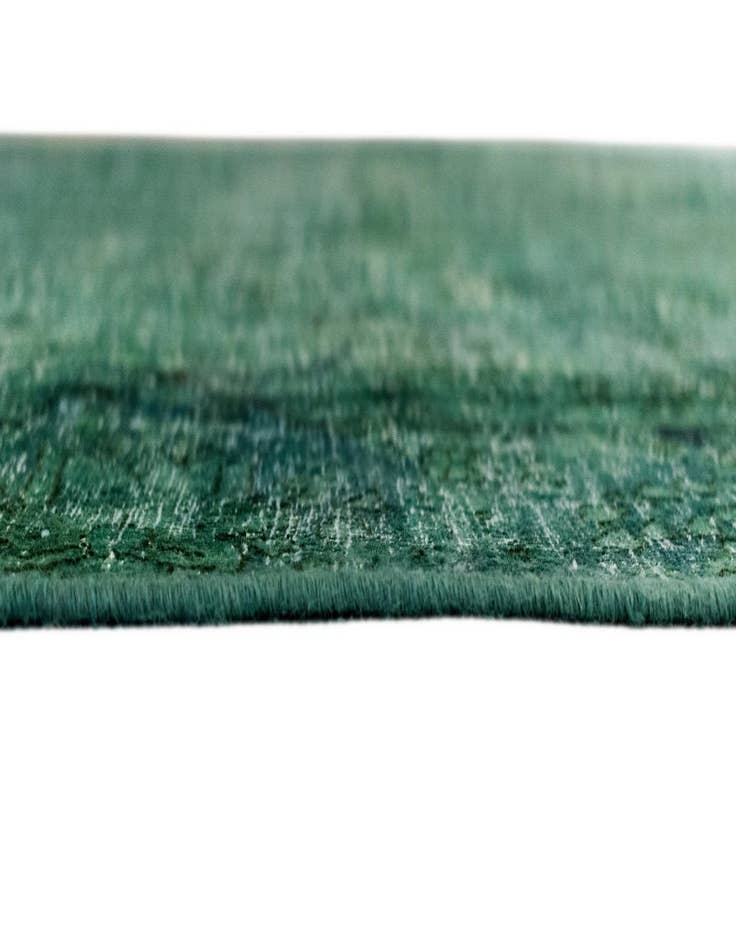 Detail image of  6' 11 x 11' 10 Vintage Royal Wool Rug