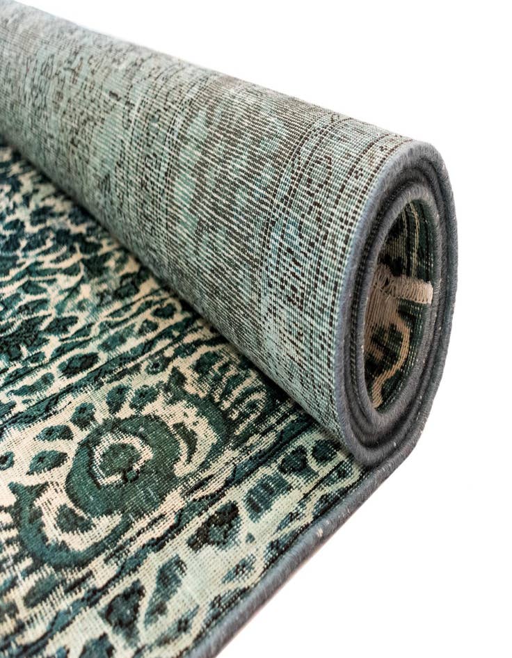 Detail image of  6' 3 x 9' 6 Vintage Royal Wool Rug