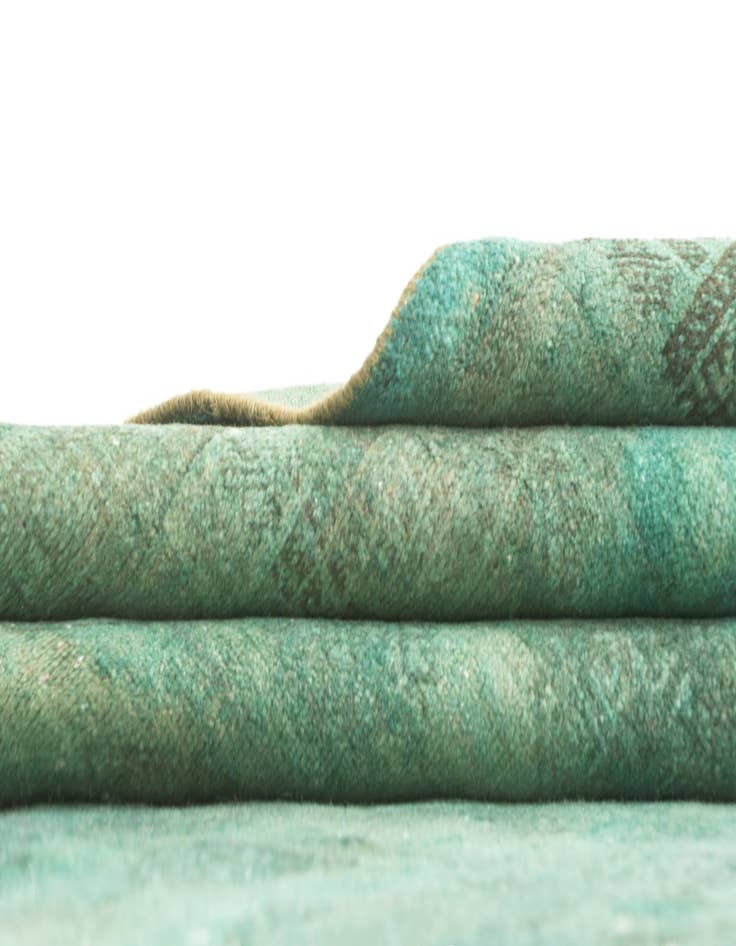 Detail image of  4' 3 x 7' 2 Vintage Royal Rug