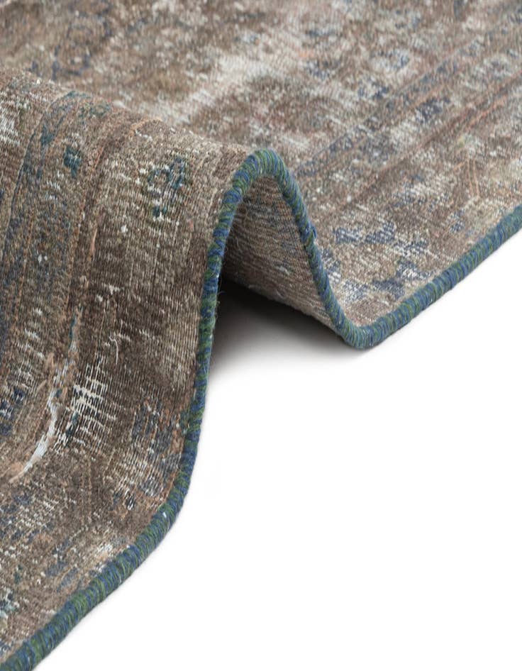 Detail image of  5' 10 x 8' 10 Vintage Rug