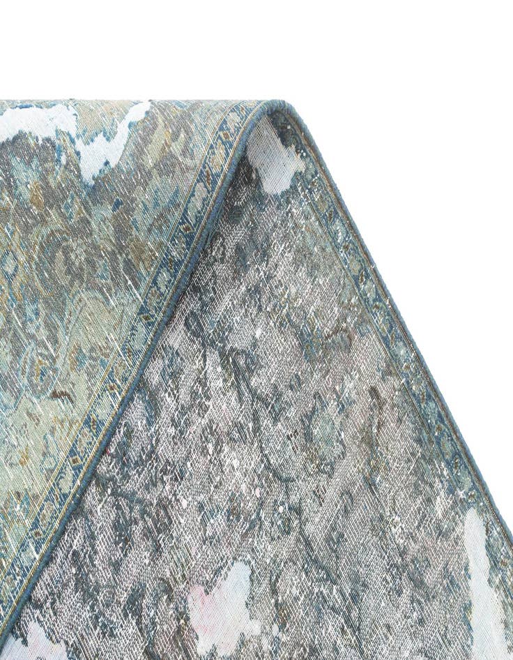 Detail image of  6' 9 x 8' 5 Vintage Rug