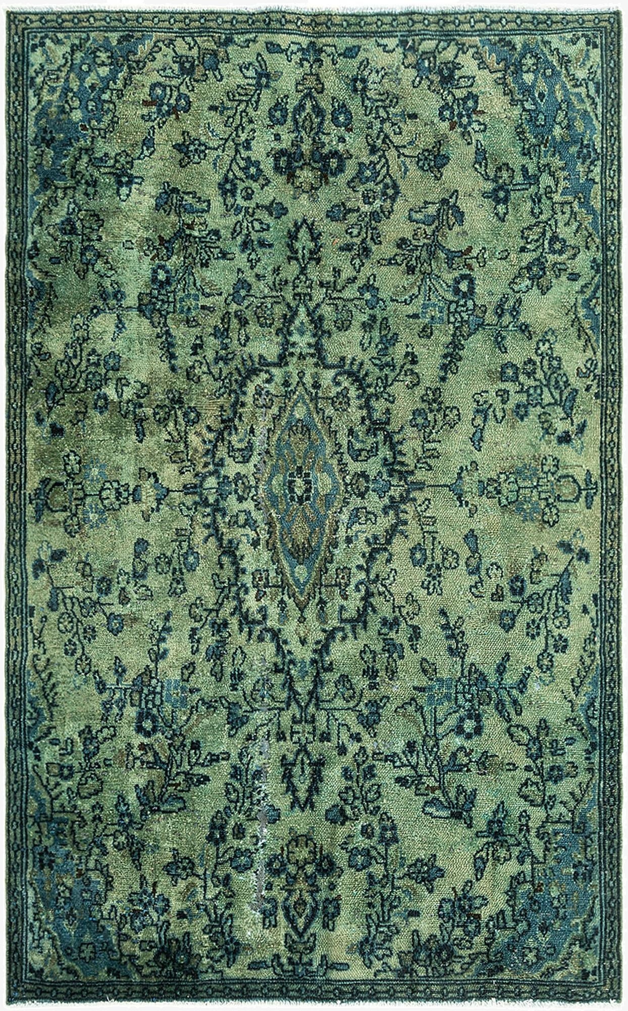  4' 11 x 7' 10 Vintage Rug