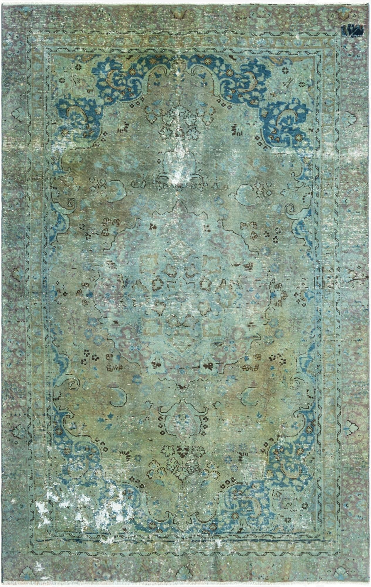  5' 7 x 8' 10 Vintage Rug