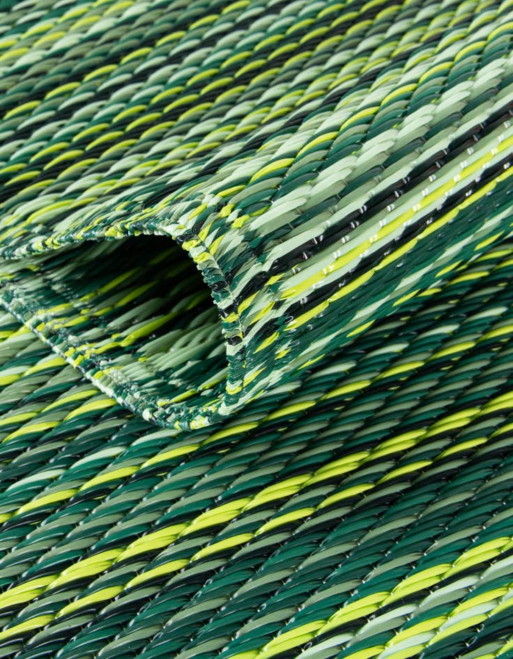 Detail image of  4' x 6'  Washable Vista Breeze Indoor / Outdoor Rug