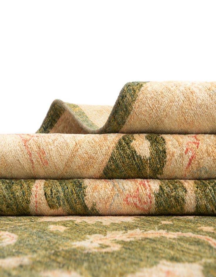 Detail image of  6' 8 x 9' 5 Ziegler Wool Rug