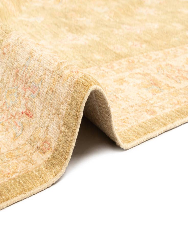 Detail image of  6' 11 x 9' 4 Ziegler Wool Rug