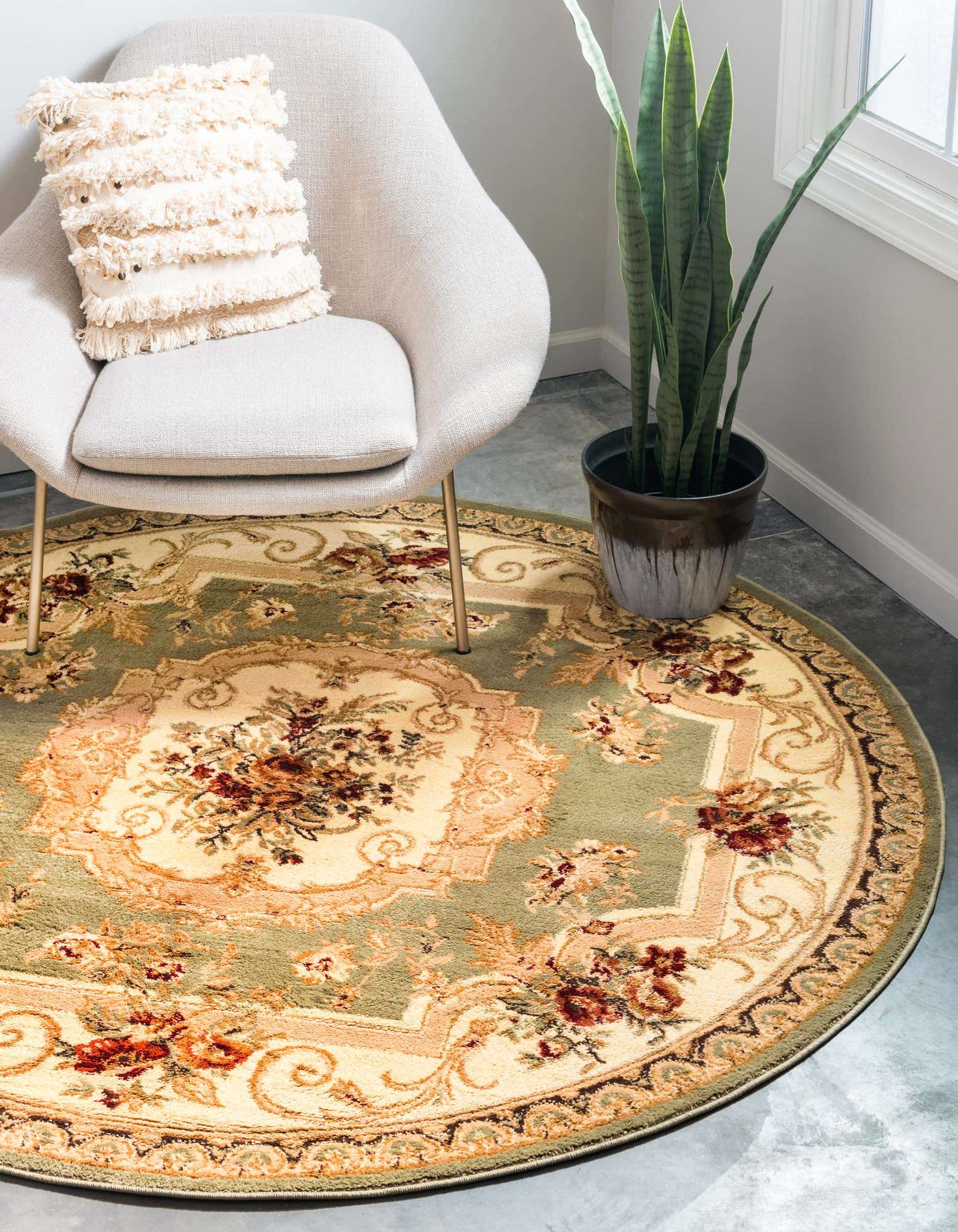 Green 7' x 7' Chateau Round Rug | Rugs.com