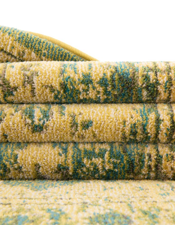 Detail image of  6' x 6'  Washable Fleur Round Rug