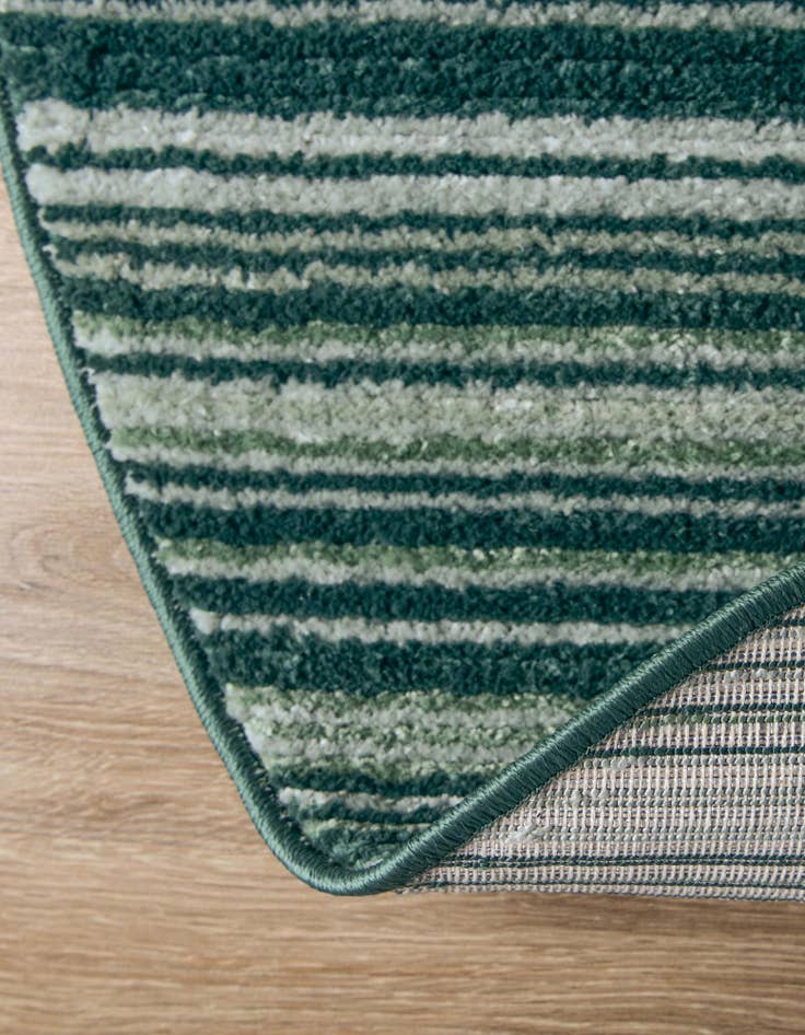 Detail image of  5' 3 x 5' 3 Gemstone Round Rug